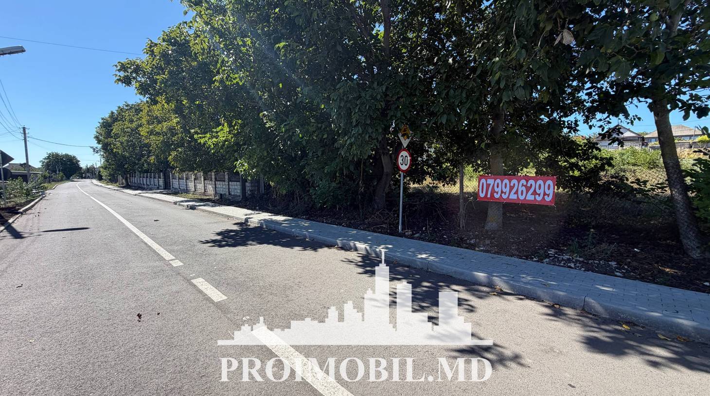 https://images.proimobil.md/wz6P8Z44FRpO1R9Jq-cLmfxa4gtGwZ-0LBuFhtqK-vQ/watermark:0.75:so:0:30:0.39/resize:fill:1460:816:1/gravity:ce/bG9jYWw6Ly8vZXN0YXRlL2xyLzAxZjdiMDU3LTc3ZWMtNGJmOS1hYmFlLWFiMDY2NWQ1NzIxYi5qcGVn