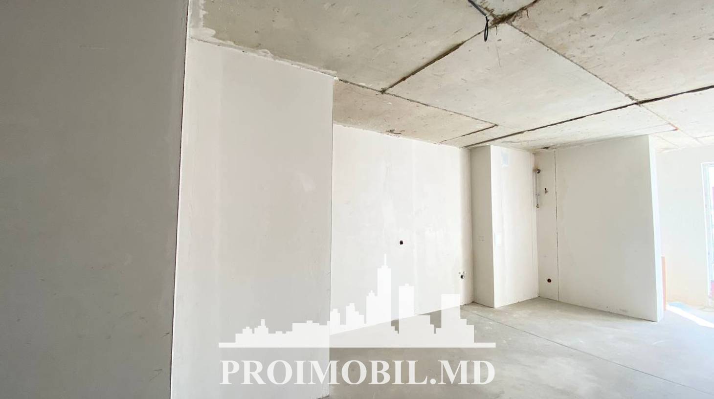 https://images.proimobil.md/x-1jFoN9t3EyZTsUTdEO7Y0lYkuPsK2ZYn_UqyHO_Xc/watermark:0.75:so:0:30:0.39/resize:fill:1460:816:1/gravity:ce/bG9jYWw6Ly8vZXN0YXRlL2xyLzY5YzQ1NDc5LTQwODgtNGYwYy05ZWZlLTA5YjFlYzAxNTc4ZC5qcGVn