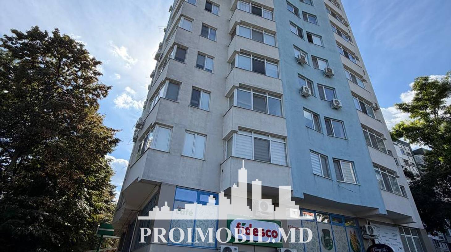 https://images.proimobil.md/x6jgICJETqNX3-I6HAMRQJizzMc_RcM2ioxUv1A-sEw/watermark:0.75:so:0:30:0.39/resize:fill:1460:816:1/gravity:ce/bG9jYWw6Ly8vZXN0YXRlL2xyLzc5MGYyNjBkLTRmN2YtNGE2OS04NjI1LTc5N2ExNDE3YjJlYy5qcGVn