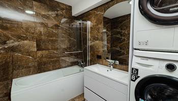 https://images.proimobil.md/x6olgwvCIkk1EQuO68fubtvu3fzZJ3S3mJpJD3BjFuE/resize:fill:350:198:1/gravity:ce/bG9jYWw6Ly8vZXN0YXRlL2xyL2IxNjAyOWU1LTVhN2MtNGUyNi05NGJlLTdmZDJjNzUxN2RkNS5qcGVn
