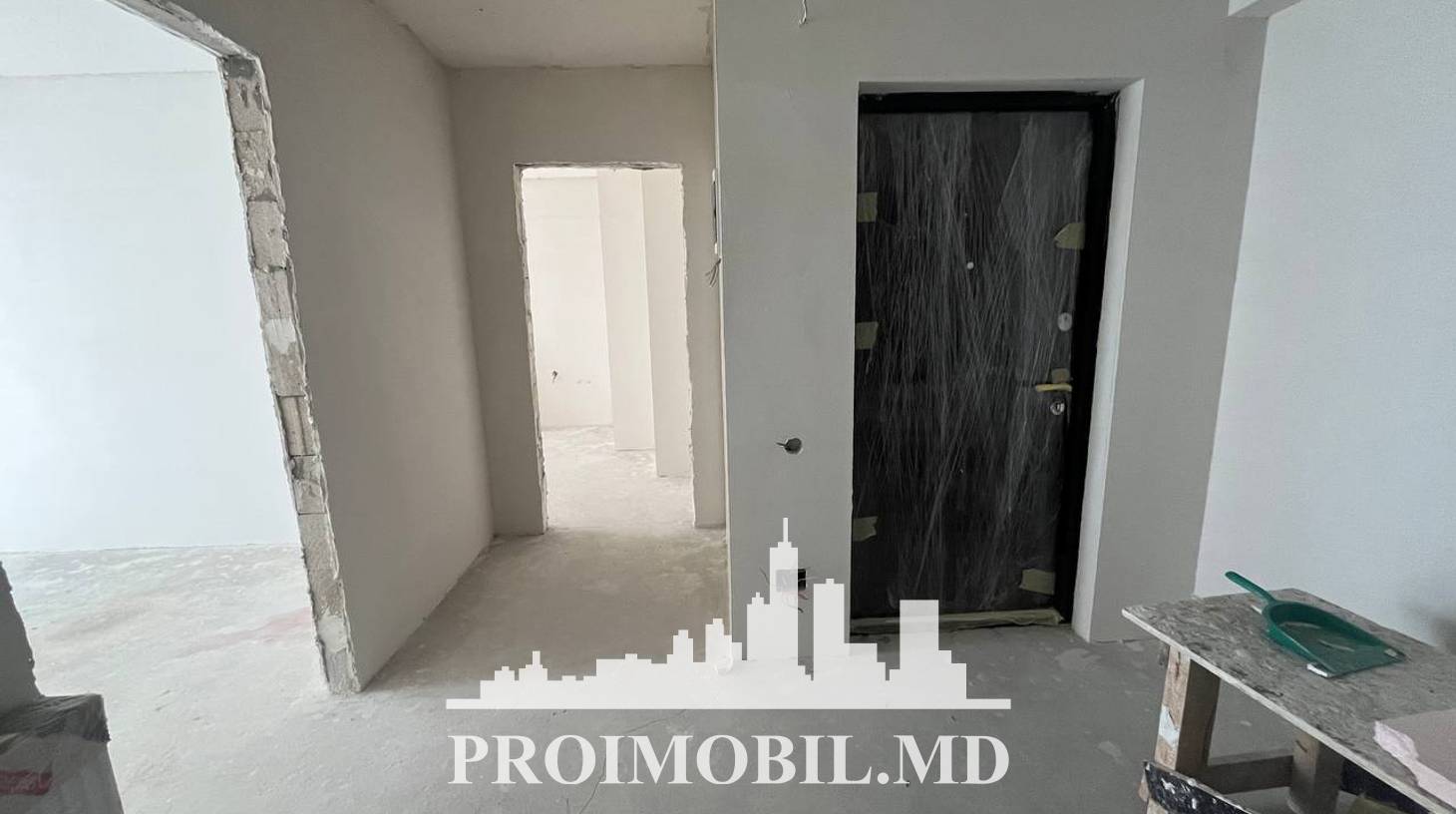 https://images.proimobil.md/xA6FmFFrE9sf1Pda6rtyrvUCvh_5KedZEFZ37f5dgWk/watermark:0.75:so:0:30:0.39/resize:fill:1460:816:1/gravity:ce/bG9jYWw6Ly8vZXN0YXRlL2xyLzY2OTE2ZGUzLTBlY2ItNDRlYi05OWQwLTMwMDkzZTUzYTc2ZC5qcGVn