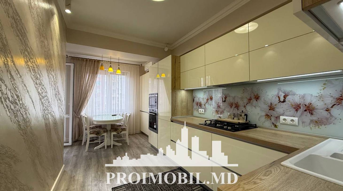 https://images.proimobil.md/xBF_lFxnihpP6IxNwMz-eKYjBNuLm1VHc7lnDnPaFDc/watermark:0.75:so:0:30:0.39/resize:fill:1460:816:1/gravity:ce/bG9jYWw6Ly8vZXN0YXRlL2xyL2Y5ZTNjMTZmLTQ1NTctNDJkYy1hNGY5LTQyZDU2NWFhYzcyNC5qcGVn