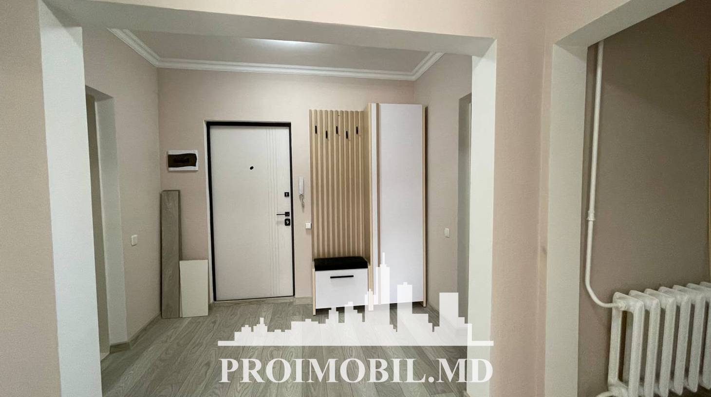 https://images.proimobil.md/xDN6NNu3VokRbYH_5P4KrVyETMZVwKTedVdIi_d_Kc8/watermark:0.75:so:0:30:0.39/resize:fill:1460:816:1/gravity:ce/bG9jYWw6Ly8vZXN0YXRlL2xyLzFkMTFkZGZkLTU5NWMtNGE3MS05YzUxLTk3MTZiMTNhYTM4Ni5qcGVn