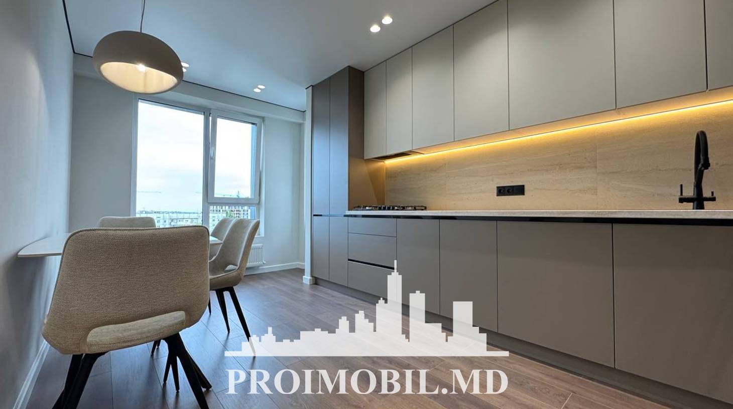 https://images.proimobil.md/xEPiX6B2pcZOD4L6w789TGXDAQ5MsEUQIJW_2kMP7Ks/watermark:0.75:so:0:30:0.39/resize:fill:1460:816:1/gravity:ce/bG9jYWw6Ly8vZXN0YXRlL2xyLzE2YWE2MzdkLWFmMTItNGZkOS04ODMzLTY5MzVkNGM4NzM4NC5qcGVn