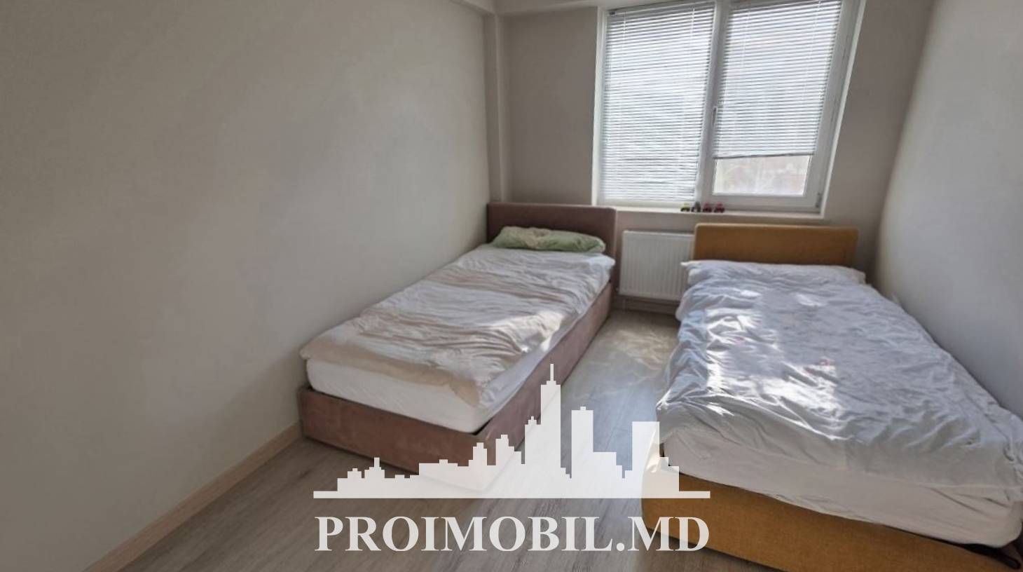 https://images.proimobil.md/xJ35QBsostoygLoWITX3R-1sRVaHqq7PUKbgOlu3yl4/watermark:0.75:so:0:30:0.39/resize:fill:1460:816:1/gravity:ce/bG9jYWw6Ly8vZXN0YXRlL2xyL2E1ZmVhOTFlLTBlNmUtNDFhNC05NWM1LWJiNTZkOWQ4YmIxZC5qcGVn