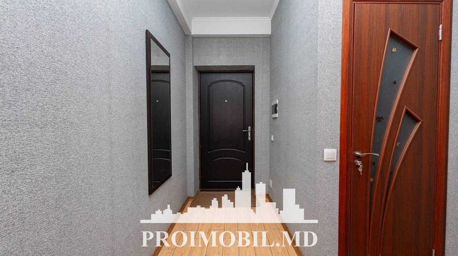 https://images.proimobil.md/xJzhbbjkNgrI1Z8pm6ZM5WPMgNyarnUNZImzLFBS4Dc/watermark:0.75:so:0:30:0.39/resize:fill:1460:816:1/gravity:ce/bG9jYWw6Ly8vZXN0YXRlL2xyLzVjYjZmYjE4LTNiY2YtNDJiNS05YjQwLTczNDY2NjhjZTNiYi5qcGVn
