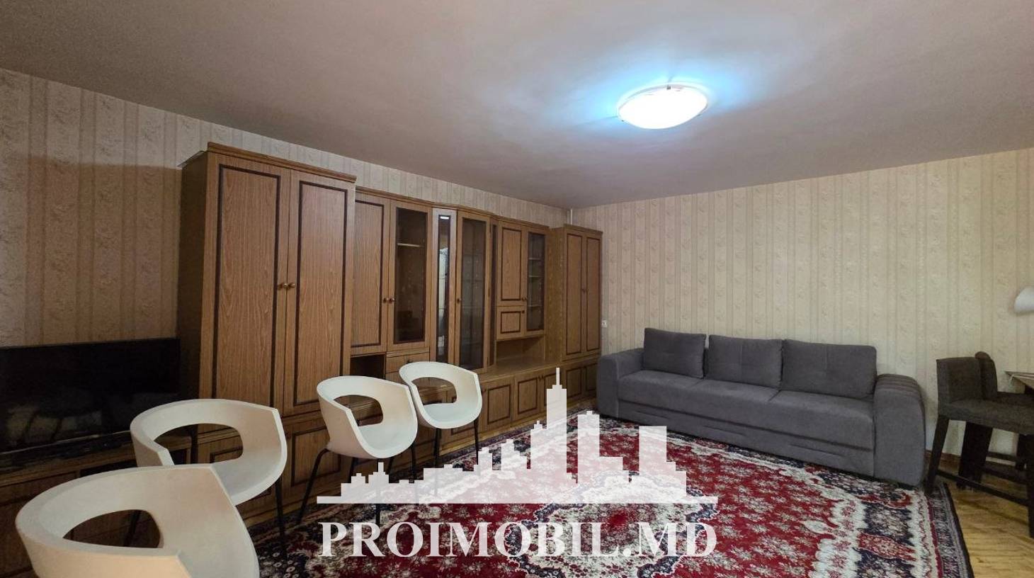 https://images.proimobil.md/xQ7by3xhnz6p5aIdIec6wLWkaB9ctfGlWz456vptQ1w/watermark:0.75:so:0:30:0.39/resize:fill:1460:816:1/gravity:ce/bG9jYWw6Ly8vZXN0YXRlL2xyL2UyN2EzNjMyLWNhZjUtNGI2MS04YTNjLWNlNDVjMGY0ZTViYy5qcGVn