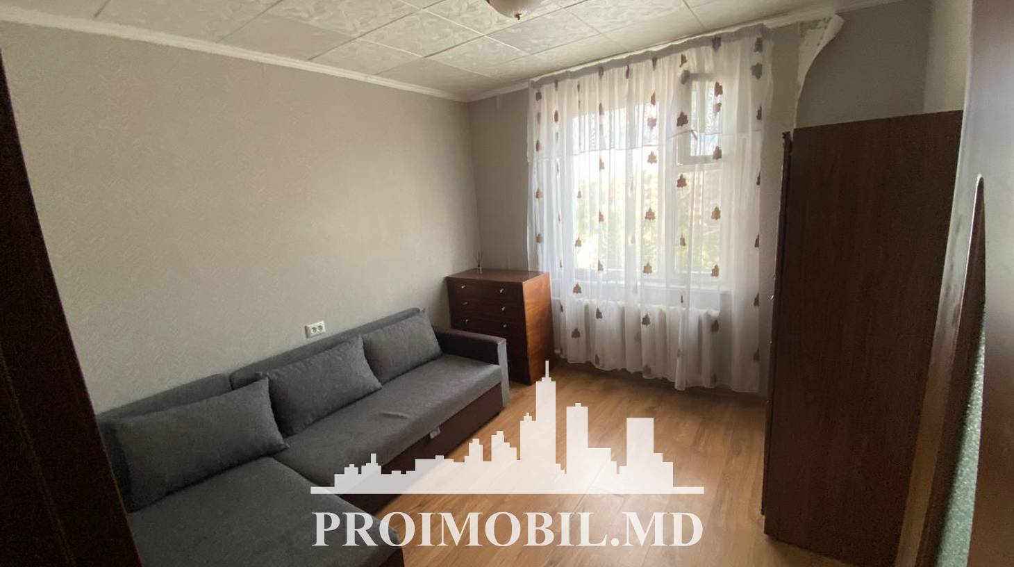 https://images.proimobil.md/xQHZ1PFfqmfffViGvykbIcYVrufs0ZdKi_uAbqN2GtM/watermark:0.75:so:0:30:0.39/resize:fill:1460:816:1/gravity:ce/bG9jYWw6Ly8vZXN0YXRlL2xyL2NmY2MxNGNmLTI4OTktNGI0YS04MDUwLTJhYjkzOTg5YzE1NS5qcGVn