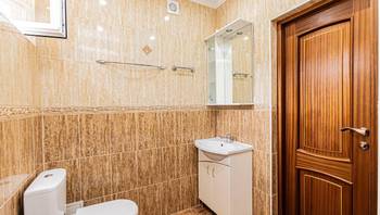 https://images.proimobil.md/xScxlNQqDfV8h0I5gYj0wldKur3ReTV35H4qvtpPyCU/resize:fill:350:198:1/gravity:ce/bG9jYWw6Ly8vZXN0YXRlL2xyLzk0YzJjYjYyLWUwODAtNDQ4YS05ZGMxLThkYTViMzY5Nzg0Zi5qcGVn