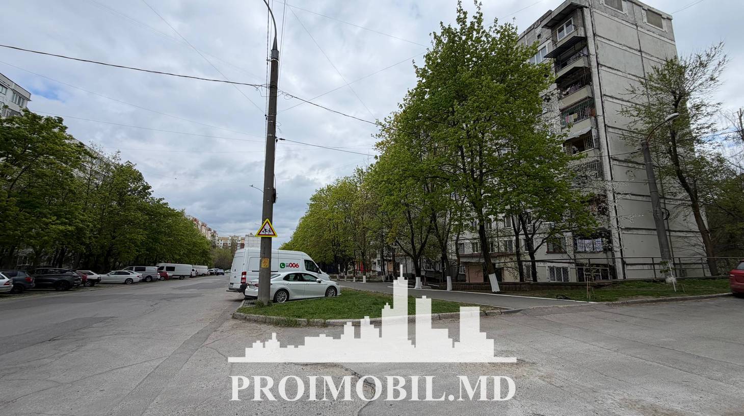 https://images.proimobil.md/xSsufkfAwU3E9CxheGwIw-0aqbxYjlGzf5NnCqJvi2c/watermark:0.75:so:0:30:0.39/resize:fill:1460:816:1/gravity:ce/bG9jYWw6Ly8vZXN0YXRlL2xyLzgyNjgyNjdlLTcyZTEtNGZlZi1hNGY1LTJhZWQ0MTVlNDBhMC5qcGVn