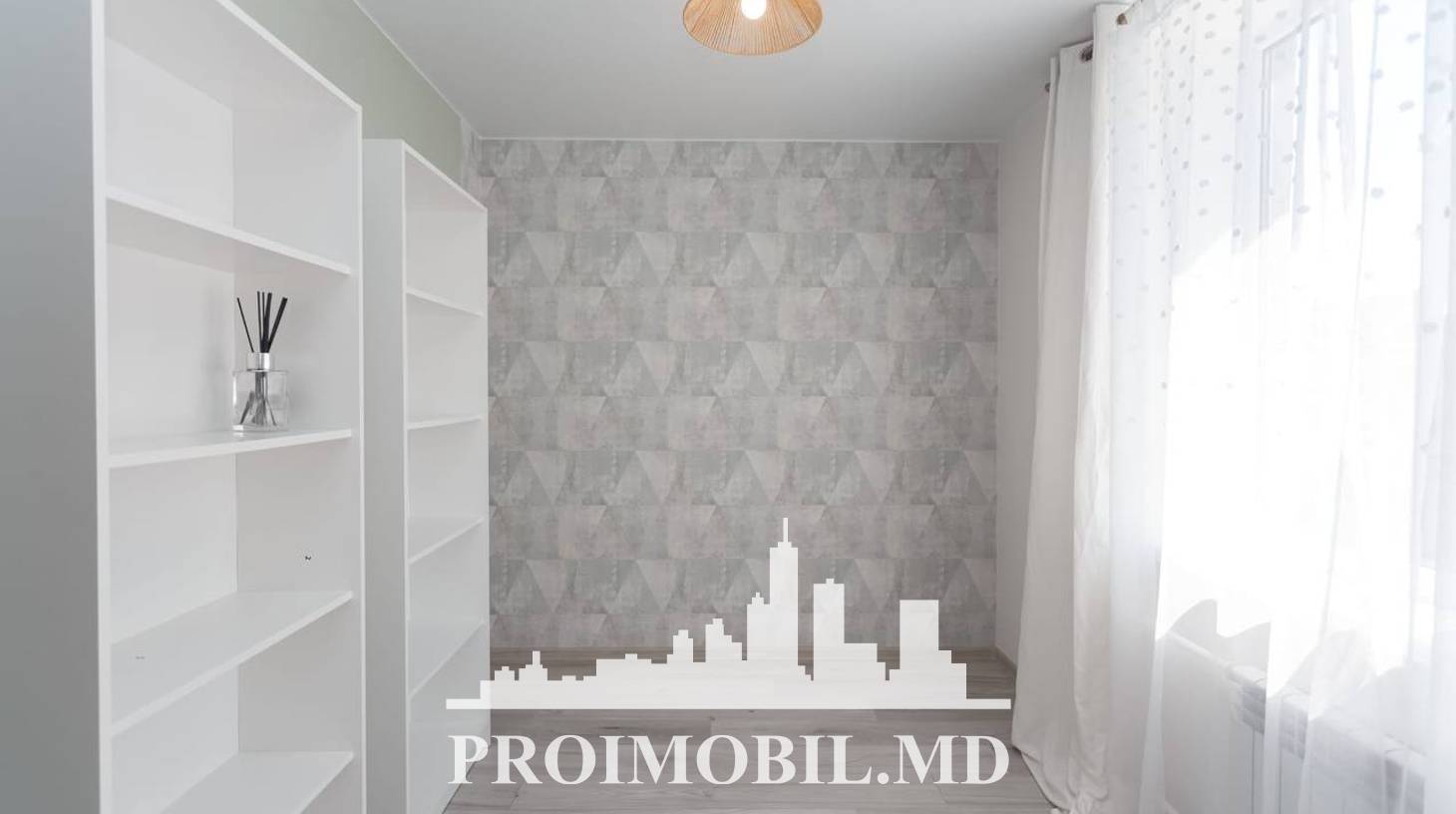 https://images.proimobil.md/xTdkq4DJW7GokrJXP6fqTHYIzJcHZFYOMTmyzekiZs0/watermark:0.75:so:0:30:0.39/resize:fill:1460:816:1/gravity:ce/bG9jYWw6Ly8vZXN0YXRlL2xyLzI1ZTcxZjM5LTViMzgtNDYzYS04NDc4LTAxNTQ1MTg4MGU5Mi5qcGVn