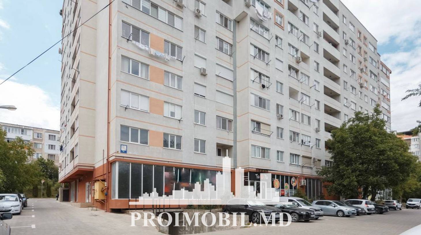 https://images.proimobil.md/xaxP9yLoCsl6immE_Baive3aGcc5qPQs4o8cSvTiAEI/watermark:0.75:so:0:30:0.39/resize:fill:1460:816:1/gravity:ce/bG9jYWw6Ly8vZXN0YXRlL2xyLzU2ODEwNGVkLWM5ZGUtNDYyOC04NTI5LTVhYmJmNWE2MjkwYi5qcGVn