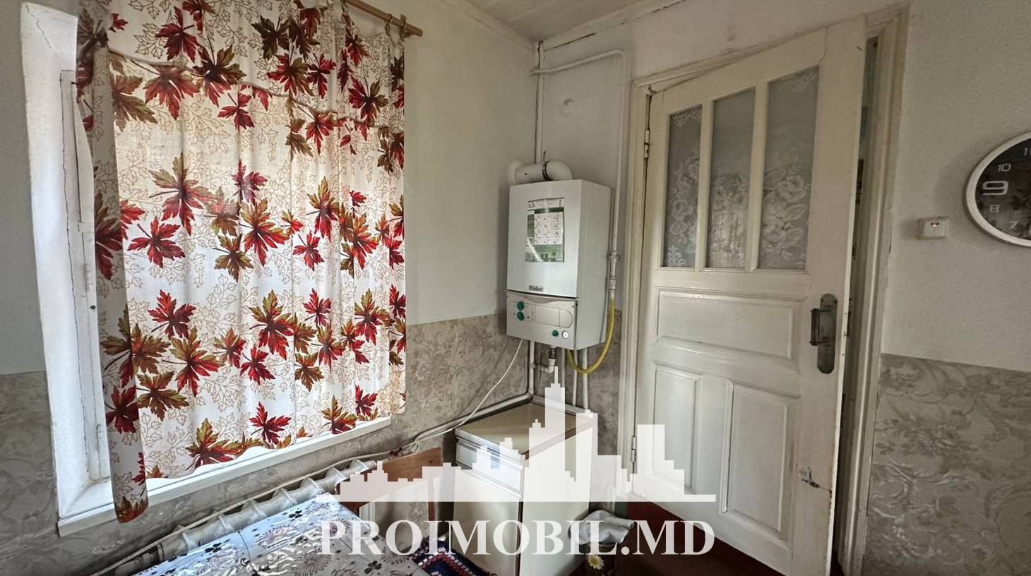 https://images.proimobil.md/xcK55VTZmNoZRMmW-FduLAz47vjgM0kjKqybFDLaAiY/watermark:0.75:so:0:30:0.39/resize:fill:1460:816:1/gravity:ce/bG9jYWw6Ly8vZXN0YXRlL2xyLzRlN2ZmZmNkLTI1ZWItNDk2OS04YzQ0LWVlYzE3YTFkNGE0Yi5qcGVn