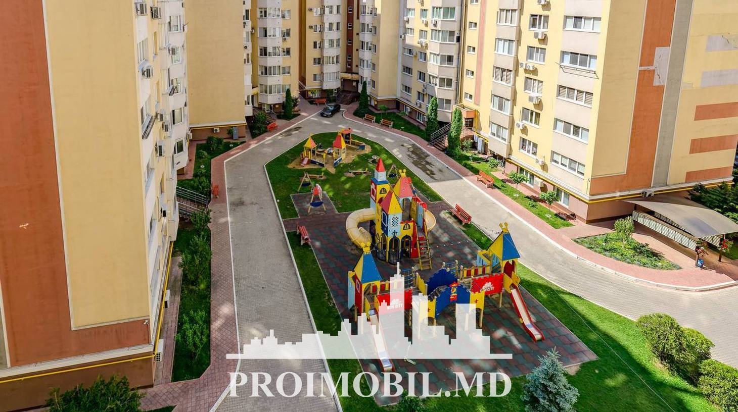 https://images.proimobil.md/xfLv58dXXaz0ExumNHJsAjNdkc0MOJTXDjDd762s-j0/watermark:0.75:so:0:30:0.39/resize:fill:1460:816:1/gravity:ce/bG9jYWw6Ly8vZXN0YXRlL2xyLzQ4MTExZGM4LTdjNTItNDkzNi04YjdlLTFiMzNjMDIyOTRiNi5qcGVn
