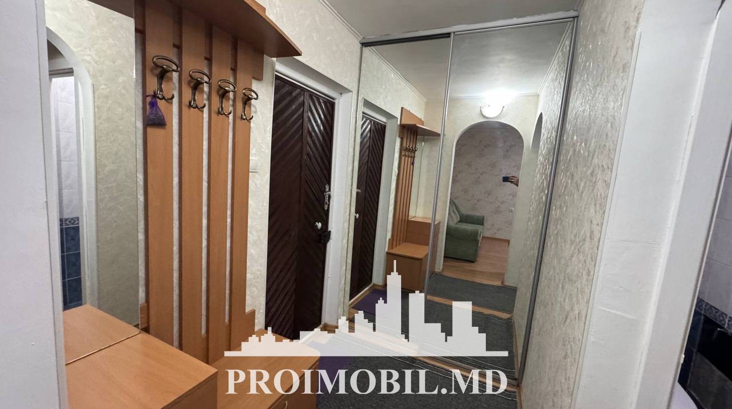 https://images.proimobil.md/xgDu9-taXL9IeaAvYowmPM6V9Bnk9oEK3blPLjv58Zw/watermark:0.75:so:0:30:0.39/resize:fill:1460:816:1/gravity:ce/bG9jYWw6Ly8vZXN0YXRlL2xyL2FiYTY5YjNmLTczMDUtNDljYS1hN2UzLWFmMjYxYmE5YTE0ZS5qcGVn