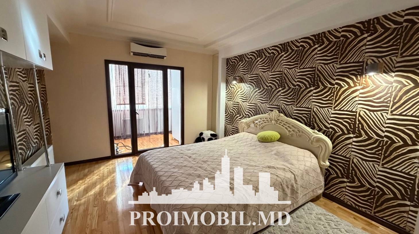 https://images.proimobil.md/xjBo4svfE5xF65x8eGmVcWrZYLFUFPZhyz6tWvY1zJo/watermark:0.75:so:0:30:0.39/resize:fill:1460:816:1/gravity:ce/bG9jYWw6Ly8vZXN0YXRlL2xyL2MxNTI2MjViLTg4MjQtNDA2Mi1iN2Q1LTU2NzFiNDk0ZDczNS5qcGVn