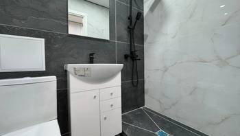 https://images.proimobil.md/xoSyf1WeEVk6P8vNnzCHA67rP8HTB6b-ZAEeWiWTyVE/resize:fill:350:198:1/gravity:ce/bG9jYWw6Ly8vZXN0YXRlL2xyL2ZiNWE0Yjk2LWZhMWItNDUxMi1hMTNmLWUzNDhkYmRhZjFlOS5qcGVn