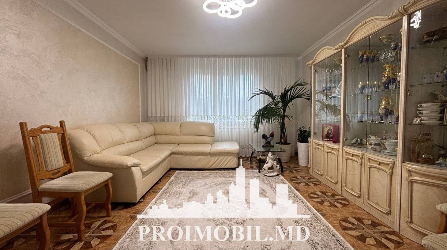 https://images.proimobil.md/xpPl-OYsqauUQokDZHcyaDqNnjeavFZjDDGuESVjvbo/watermark:0.75:so:0:30:0.39/resize:fill:1460:816:1/gravity:ce/bG9jYWw6Ly8vZXN0YXRlL2xyLzgxMjQ5NmE0LWZiODEtNDg3Yy04NTQ1LWE4N2FjOTYxZDMwZS5qcGVn