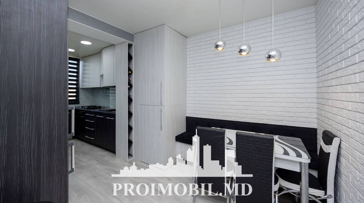 https://images.proimobil.md/xrybNFHjlZUIo2hOu5KgfUV_g0dWwcaqDrWq_9HKE_A/watermark:0.75:so:0:30:0.39/resize:fill:1460:816:1/gravity:ce/bG9jYWw6Ly8vZXN0YXRlL2xyL2ExNmU3NjQ1LTA5NDQtNDg0MS1hZjIwLWUyMGU4OTU3ZTE3Yy5qcGVn