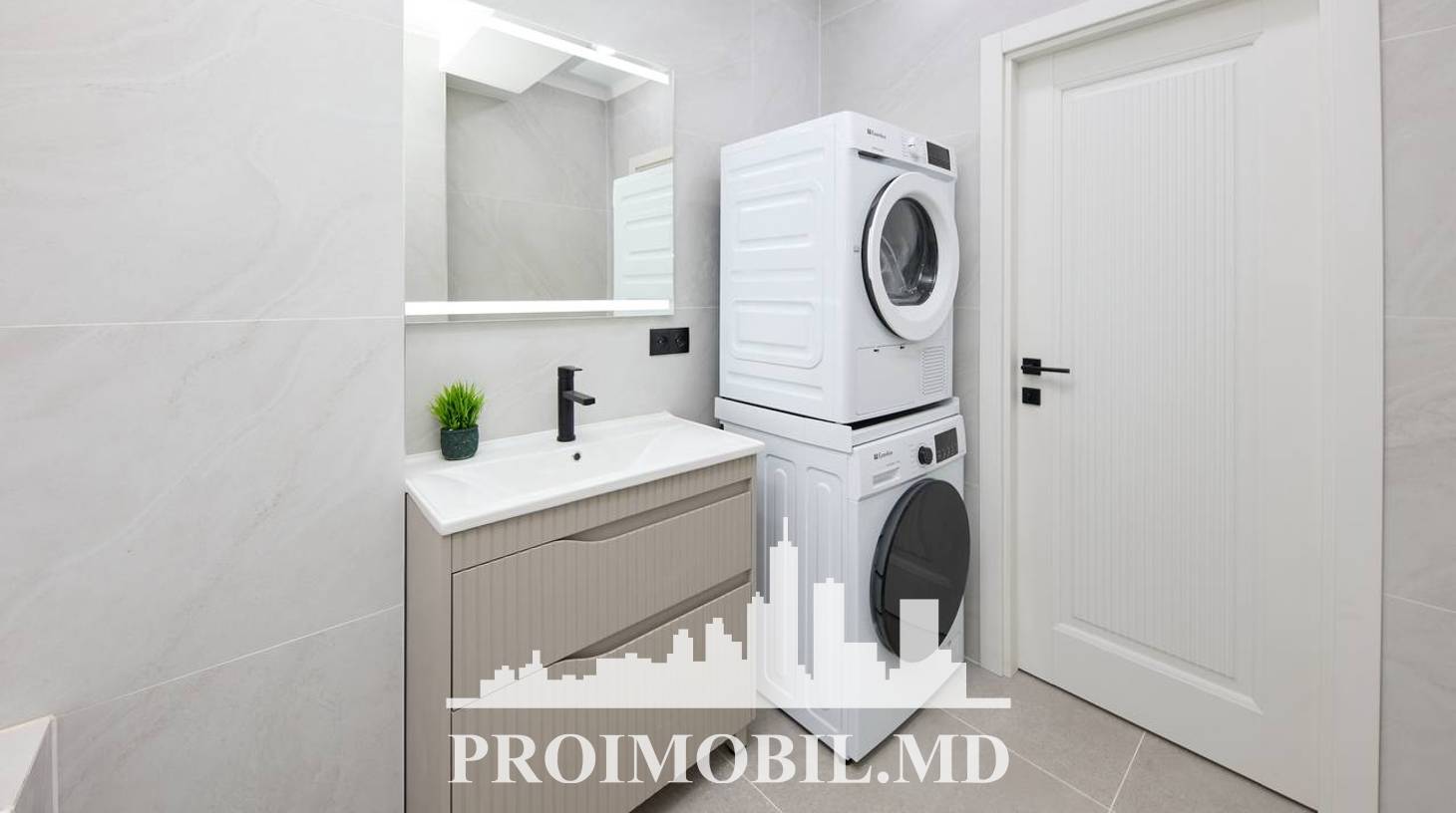 https://images.proimobil.md/xv5QwUctHG7pAnlpPISqWZMHK_3BeMt5L5L-lZaqgXY/watermark:0.75:so:0:30:0.39/resize:fill:1460:816:1/gravity:ce/bG9jYWw6Ly8vZXN0YXRlL2xyLzJhMGNlMmQ0LTM2MGYtNDhmOC1hNzYwLWQ3NmY4NTI2N2ZiMi5qcGVn
