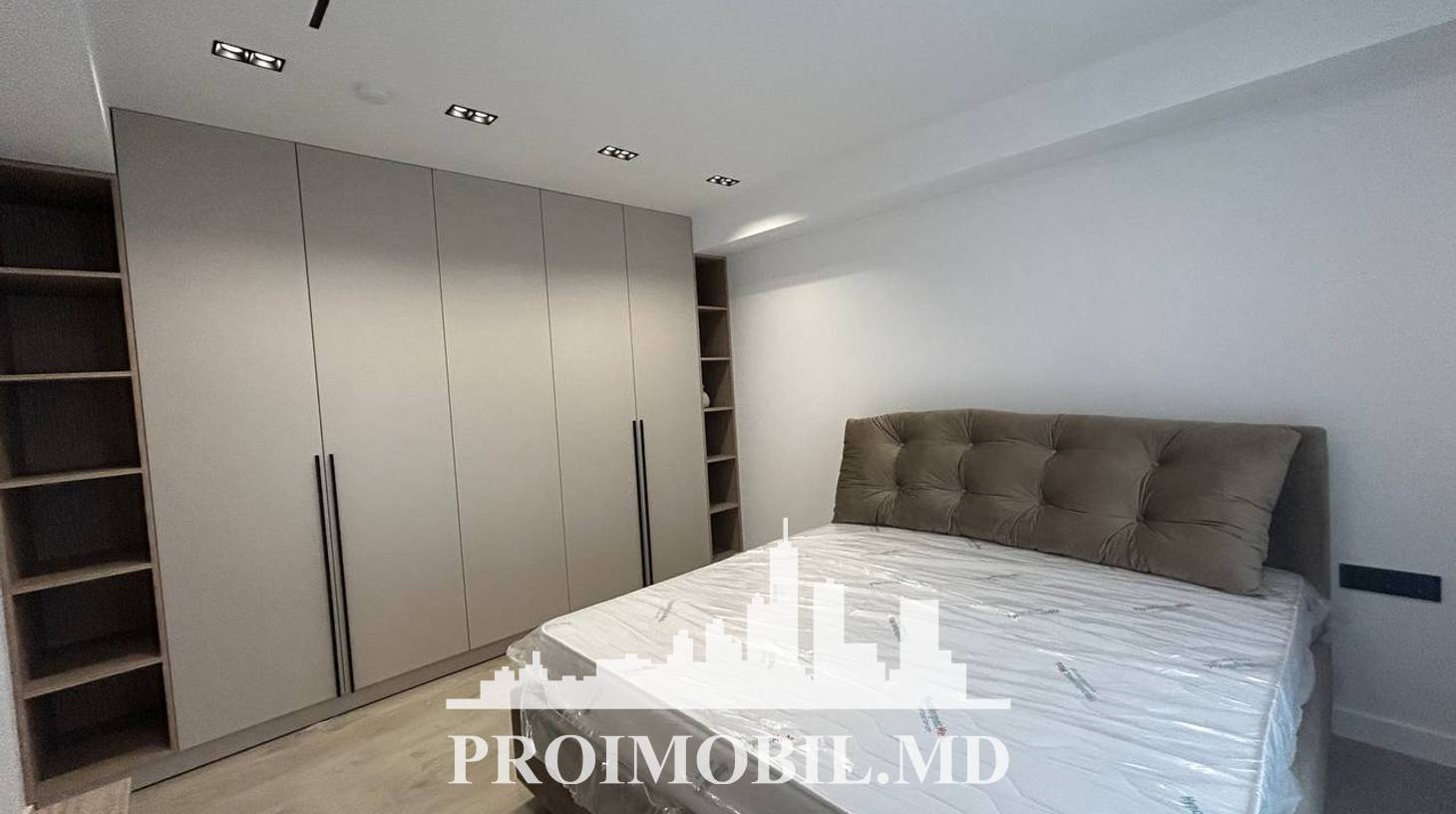 https://images.proimobil.md/xwK0gpIuAK1Memib6tQkNcwTL_KjbhKf9dk36CdFz0o/watermark:0.75:so:0:30:0.39/resize:fill:1460:816:1/gravity:ce/bG9jYWw6Ly8vZXN0YXRlL2xyLzFmYzFkNjM1LWMwMDktNDE2Yi04ZmM4LTVkMDA1NDJkZTU0Ni5qcGVn