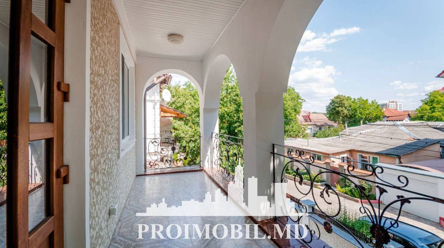 https://images.proimobil.md/xwVt-q2xPYt8ICH2BvO1Z0kh38feTLkdB2mEfjJHHCM/watermark:0.75:so:0:30:0.39/resize:fill:1460:816:1/gravity:ce/bG9jYWw6Ly8vZXN0YXRlL2xyLzQwMmEyZDJiLTAwMTItNGY3My1iZmZiLTQyMTJiMmJjYjkyMC5qcGVn