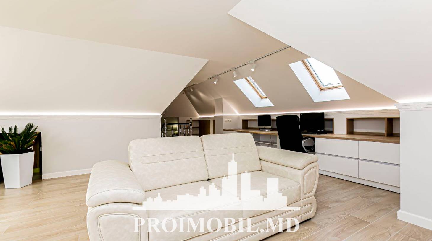 https://images.proimobil.md/xwvtF-E1w3GU8DrXUFz7020IeR-LTDgfhseoxzjRqzc/watermark:0.75:so:0:30:0.39/resize:fill:1460:816:1/gravity:ce/bG9jYWw6Ly8vZXN0YXRlL2xyL2M3OGYyNThiLTllNmMtNGRiOC1iOTM5LTA4ZWUzNDdiZmQ1Mi5qcGVn