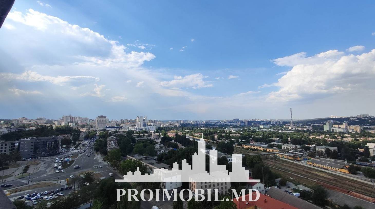 https://images.proimobil.md/y1CIB-mSdvWwS7ynHo-lgWdCttuIXdtYM7eKMIiewPo/watermark:0.75:so:0:30:0.39/resize:fill:1460:816:1/gravity:ce/bG9jYWw6Ly8vZXN0YXRlL2xyL2ZlMTllYjJkLWIwNDItNDlhNS04Y2JiLTgxNzllOTM0NzUxZC5qcGVn