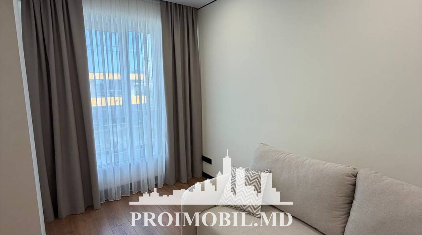 https://images.proimobil.md/y1tDAeaWkg5Ma9SWSibCPUGz394Kqc0QpgMPVg70PHM/watermark:0.75:so:0:30:0.39/resize:fill:1460:816:1/gravity:ce/bG9jYWw6Ly8vZXN0YXRlL2xyL2JkZDI3YmJjLWNjYjctNDE5NC04ZDNlLTZjNjhhYTYwOTVlZC5qcGVn