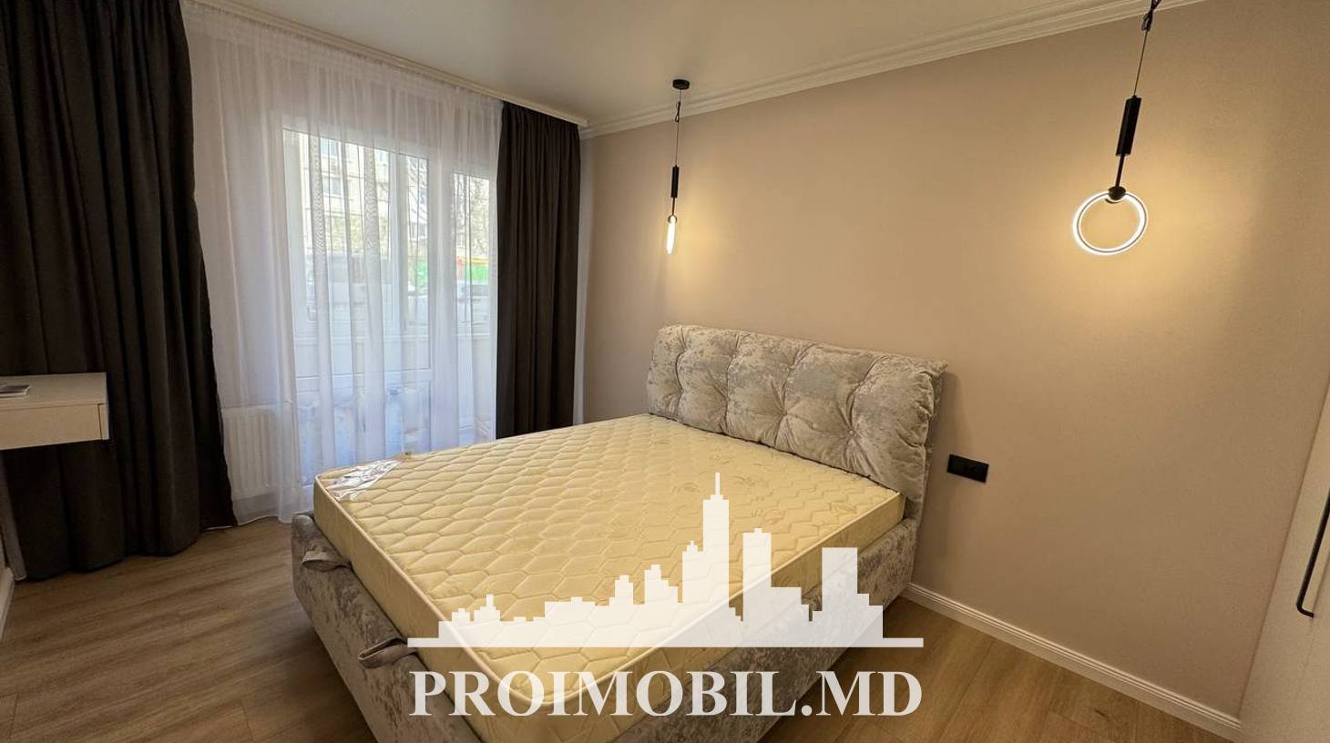 https://images.proimobil.md/y8wkmdy6j5hZpWSyiJG5DCwo543Cj4-ZWunSLqebGoc/watermark:0.75:so:0:30:0.39/resize:fill:1460:816:1/gravity:ce/bG9jYWw6Ly8vZXN0YXRlL2xyLzI5ZDNjYWRjLTg4MzMtNDI4YS05NzY4LTRiZjljOTNlZjljNS5qcGVn