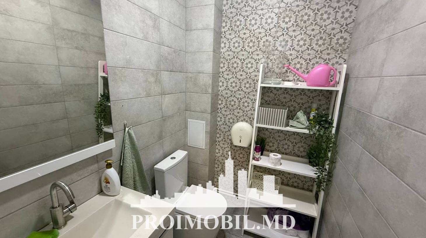 https://images.proimobil.md/yG3cppS0ABoBIzvT3v3a2SSl0QyoMNYLa1jtDjARwUU/watermark:0.75:so:0:30:0.39/resize:fill:1460:816:1/gravity:ce/bG9jYWw6Ly8vZXN0YXRlL2xyL2NmNzBmNDMxLWM4MWUtNDhjYS1hZTVhLTJlYWYwYTQxNWI4ZC5qcGVn