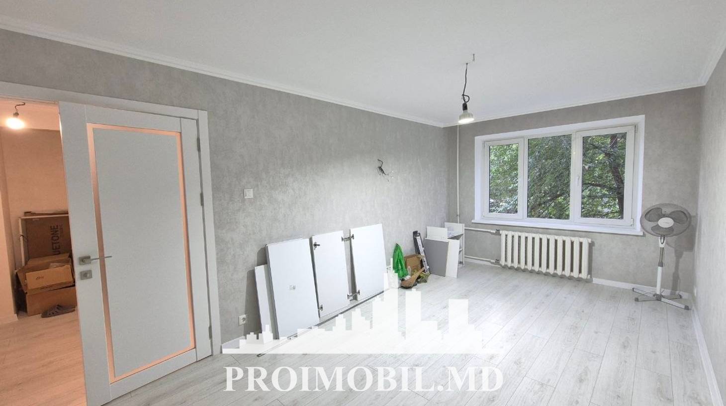 https://images.proimobil.md/yIMGwsT6LU3LovCnzv9y0iJIFhZ6A10D0jz50DskXJ4/watermark:0.75:so:0:30:0.39/resize:fill:1460:816:1/gravity:ce/bG9jYWw6Ly8vZXN0YXRlL2xyLzVmMzc2MTk1LWQyYTUtNDRlNy1iNTVlLWJhYzgwZTlmOTU3Ny5qcGVn