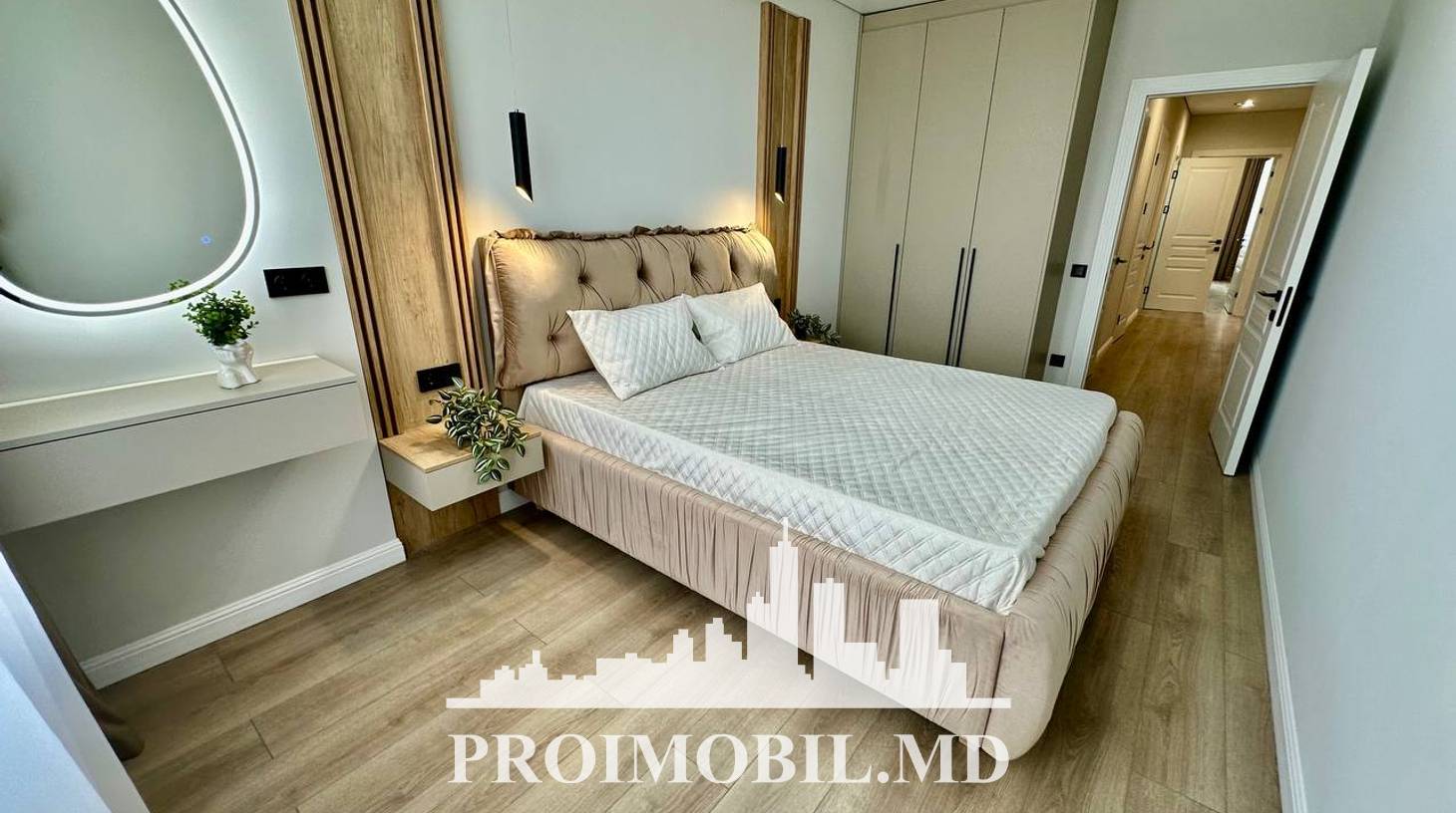 https://images.proimobil.md/yLhxwbvBwXUlgYPmaDy3dh_f6cqmFt8JQFhpirQ2lug/watermark:0.75:so:0:30:0.39/resize:fill:1460:816:1/gravity:ce/bG9jYWw6Ly8vZXN0YXRlL2xyLzQwMzZiNjVjLTAyMGItNDM1Zi1iOWNkLTM1OTMxMzFiNmFkZS5qcGVn