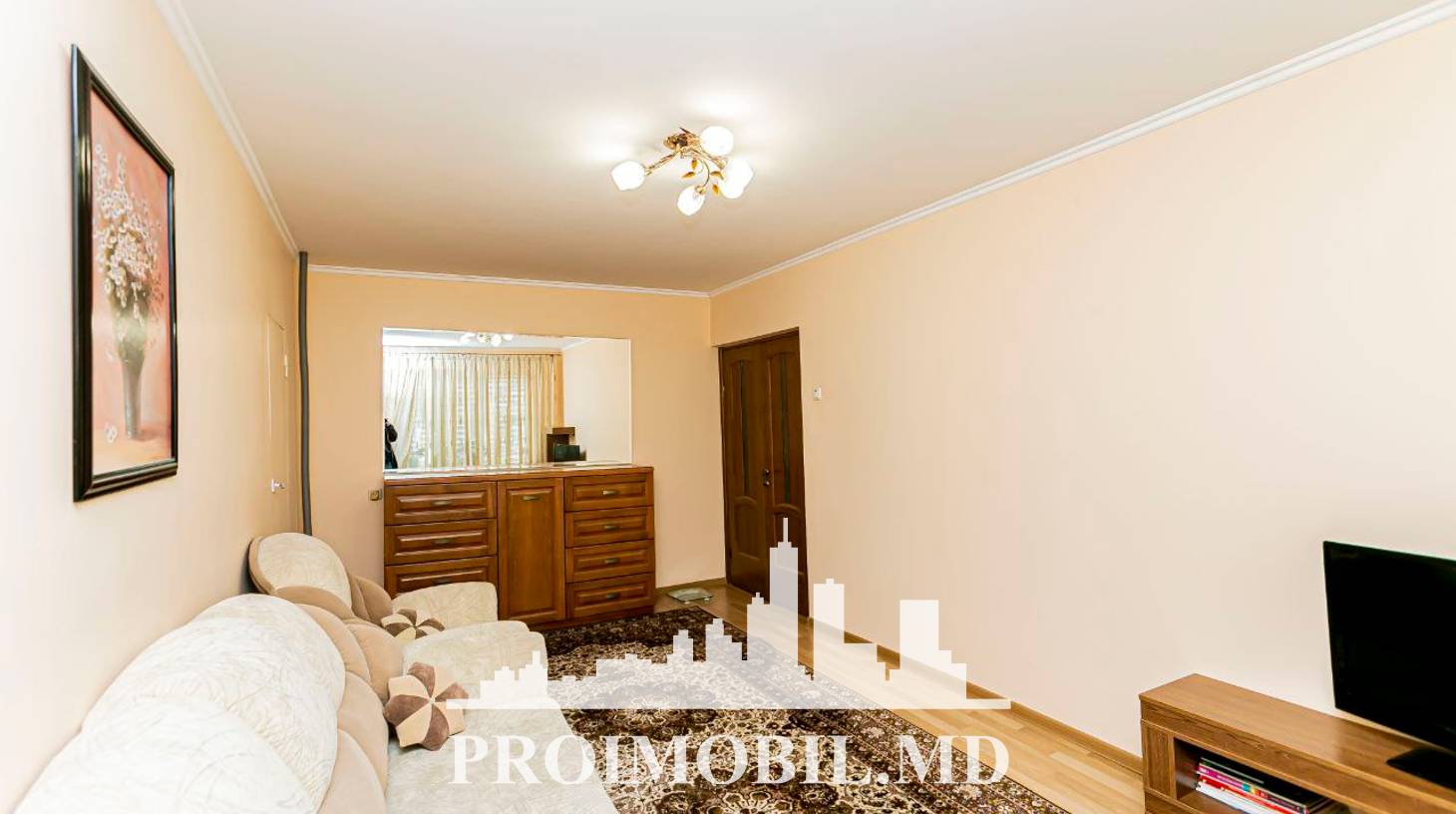https://images.proimobil.md/yOA4JOZcwfIZvECdfTjwyBIbyT606U25aVWPLluEMFk/watermark:0.75:so:0:30:0.39/resize:fill:1460:816:1/gravity:ce/bG9jYWw6Ly8vZXN0YXRlL2xyLzQzMjdiMDg4LWYxY2EtNGI4Zi1iMjNlLTBkNjg2NzNkZDEwNC5qcGVn