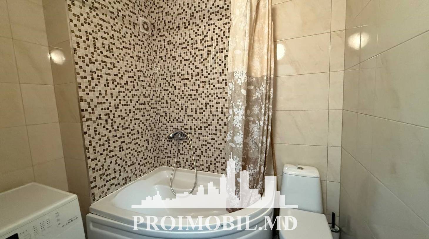 https://images.proimobil.md/yOCgOGoXs6M4xrGVqW0en9fk6sBY_y3ymi8-04428MI/watermark:0.75:so:0:30:0.39/resize:fill:1460:816:1/gravity:ce/bG9jYWw6Ly8vZXN0YXRlL2xyLzkxNzk4OWE3LTUxM2YtNDk1Zi05Yjk5LWY5NmMzNjcxZWFhNy5qcGVn