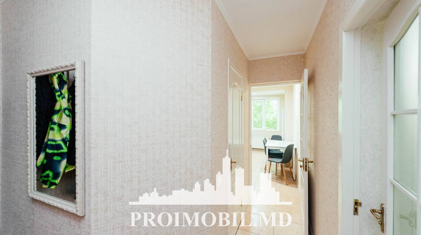 https://images.proimobil.md/yOM64dWB2nPmRfz2CA1gYKzXr4BqyIxgBXgf53hsp1M/watermark:0.75:so:0:30:0.39/resize:fill:1460:816:1/gravity:ce/bG9jYWw6Ly8vZXN0YXRlL2xyLzU5NmNjNjlkLWZkM2ItNDAxMC05NWQ2LThkZGVjMDY4ODkxMy5qcGVn