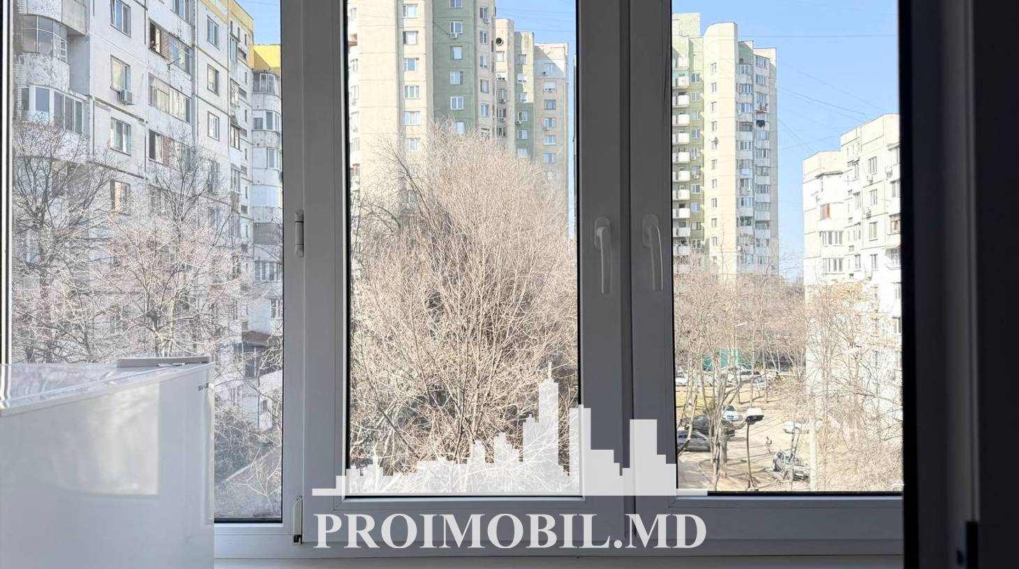 https://images.proimobil.md/yRNyu0VDvY3vXbxitAqpVm7eCvNypuMtoYe1XDfuoXg/watermark:0.75:so:0:30:0.39/resize:fill:1460:816:1/gravity:ce/bG9jYWw6Ly8vZXN0YXRlL2xyL2ZlYzJhOWEyLTFjYjEtNDRlMC1iNzJjLWE2MmI3ZTI5MzFkZS5qcGVn
