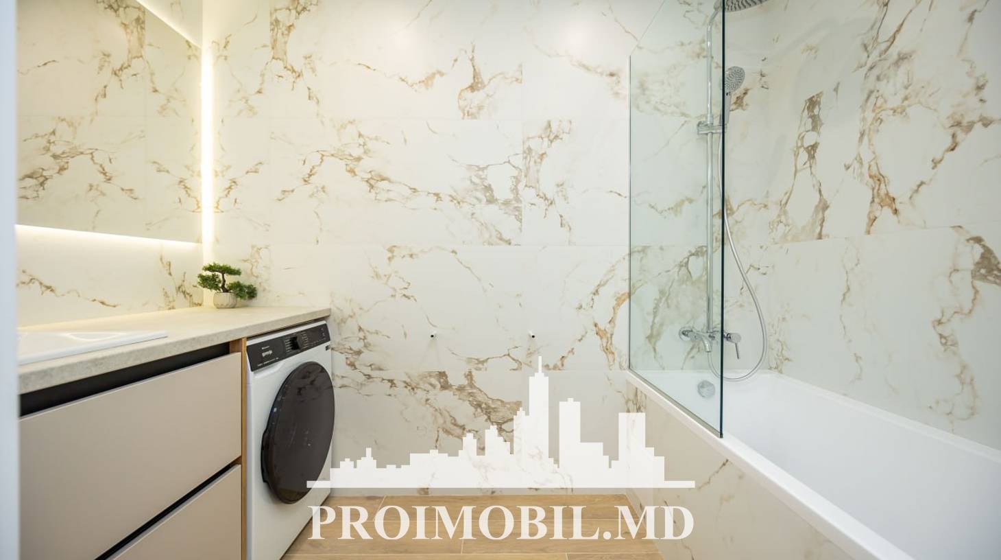 https://images.proimobil.md/yT_eOSqLj5XXjBDfCI4JUAjeGjQyX7vJSKz-rLMrSN0/watermark:0.75:so:0:30:0.39/resize:fill:1460:816:1/gravity:ce/bG9jYWw6Ly8vZXN0YXRlL2xyLzkzZDNjNzI5LWE4ZGMtNGU3YS04NGZhLWFjNzZhOTcxZTUyOC5qcGVn