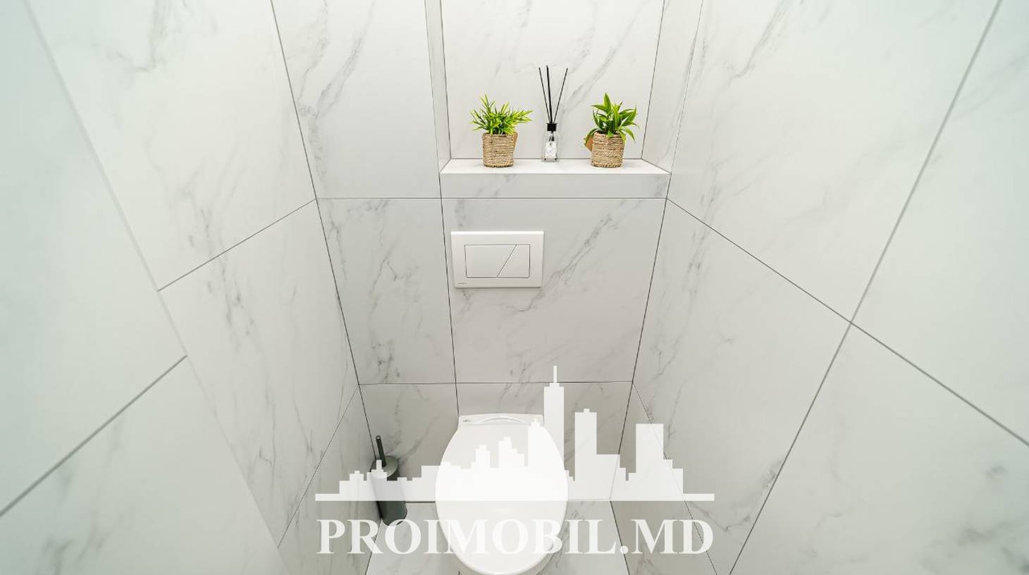 https://images.proimobil.md/yV2SiqEQOmqE1vtPetIJcO-75wUqM1bYB1Wz_XJ-o04/watermark:0.75:so:0:30:0.39/resize:fill:1460:816:1/gravity:ce/bG9jYWw6Ly8vZXN0YXRlL2xyLzIzNDc3OWQ2LWRiZDMtNDgzMC1iMTIxLTQwMjc4YjcyOTEyYy5qcGVn