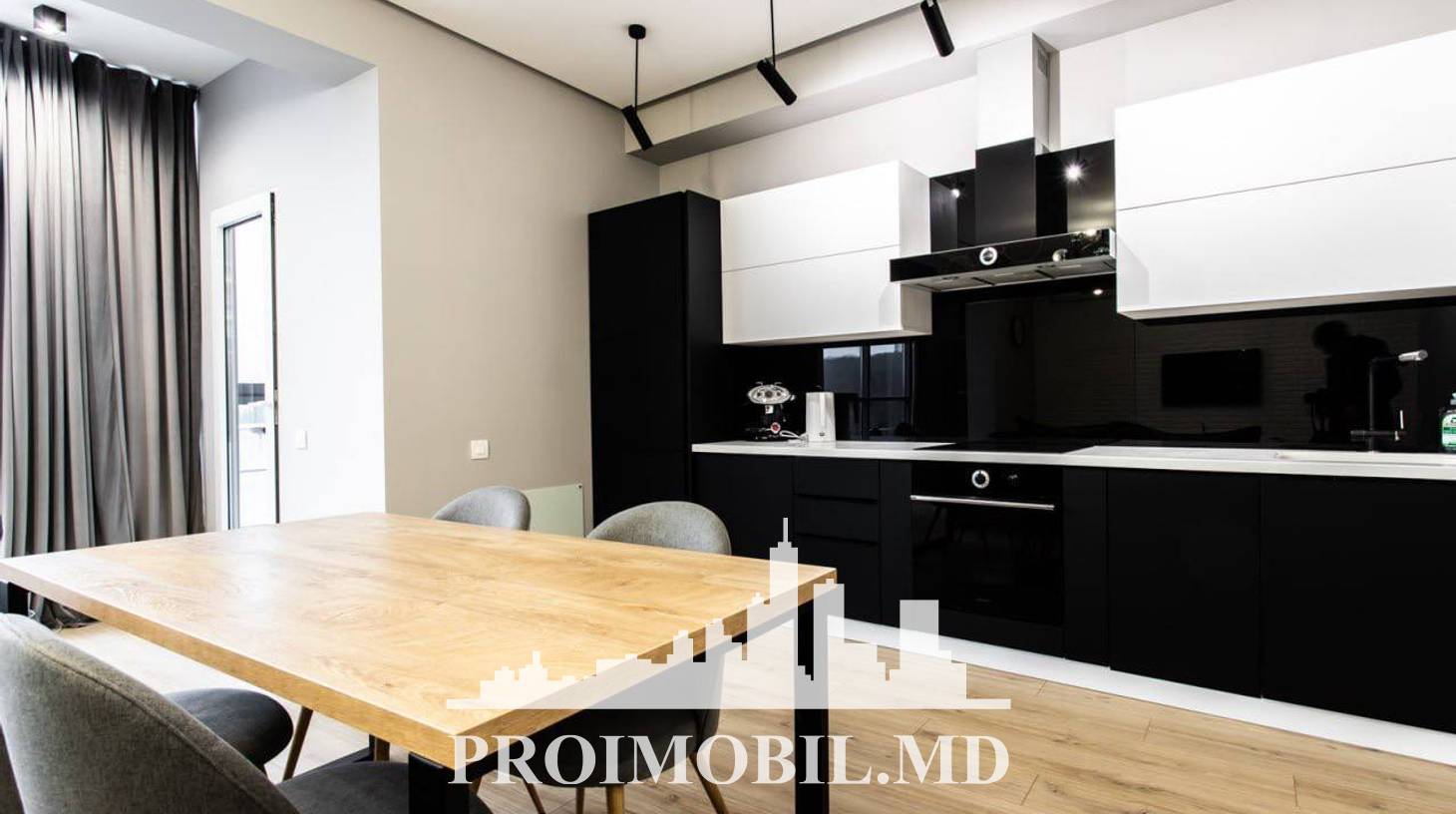 https://images.proimobil.md/yWFwEcfcaHBPTfjeG5QAI4J94Vu7Syzd8eqhMxSKVd4/watermark:0.75:so:0:30:0.39/resize:fill:1460:816:1/gravity:ce/bG9jYWw6Ly8vZXN0YXRlL2xyL2VhZmE4MzJjLThmYzktNDMyZS1iNDEzLTZjOWNlMDg5ZWI5Yi5qcGVn