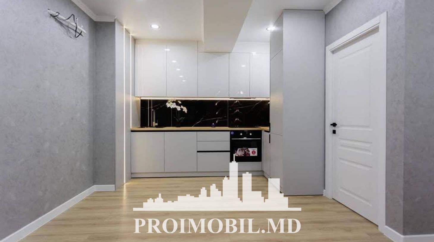 https://images.proimobil.md/yYbPlLOC4vKbulqLT8bQ0OZOtjzLliOV6tFXrgEpqaE/watermark:0.75:so:0:30:0.39/resize:fill:1460:816:1/gravity:ce/bG9jYWw6Ly8vZXN0YXRlL2xyL2YwNTNlNGVmLTJkNTMtNDJhZC04YjdjLTUxZmJmOTBhMmRmMi5qcGVn