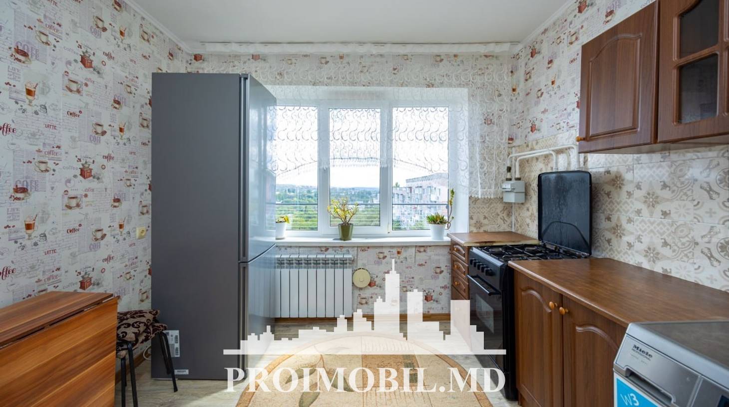 https://images.proimobil.md/yYh6rAfRxF4ssx16e0KyiL9iMZLIHTML3SFAWg4VNFY/watermark:0.75:so:0:30:0.39/resize:fill:1460:816:1/gravity:ce/bG9jYWw6Ly8vZXN0YXRlL2xyLzJjZDgzNGUwLTg2NmEtNDI2MC1iMDUwLTQ4MDIzM2Q5NGZhNy5qcGVn