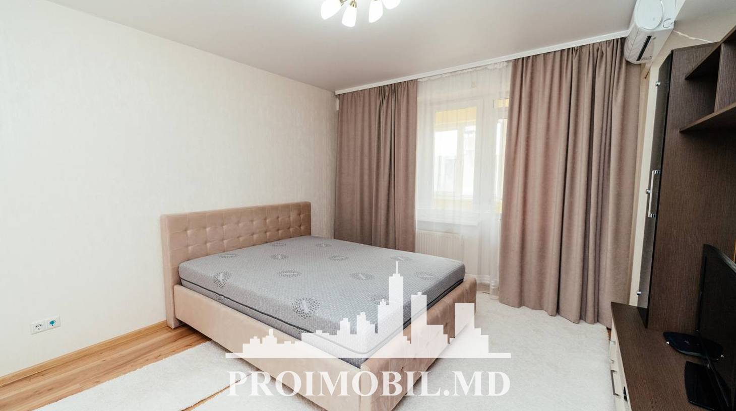 https://images.proimobil.md/yd1ZV1lXK6u-hV_oLzjZo4MpDDdjQ0HNaOgTDqFYoeo/watermark:0.75:so:0:30:0.39/resize:fill:1460:816:1/gravity:ce/bG9jYWw6Ly8vZXN0YXRlL2xyLzUzN2ViZWU4LWUwOTktNDU5Mi1hYzJmLWFlNjkzOWE1ZjFiMi5qcGVn