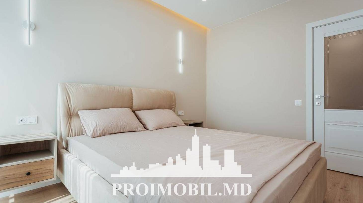 https://images.proimobil.md/ydXx0Ux6FpJNnX1FAGC3oqIcDsUScb-mVJ00bjsADok/watermark:0.75:so:0:30:0.39/resize:fill:1460:816:1/gravity:ce/bG9jYWw6Ly8vZXN0YXRlL2xyLzE5MThmZmEyLTI4Y2QtNDU4Zi1iZjA5LTZhOTJhZmYxYzkwOC5qcGVn