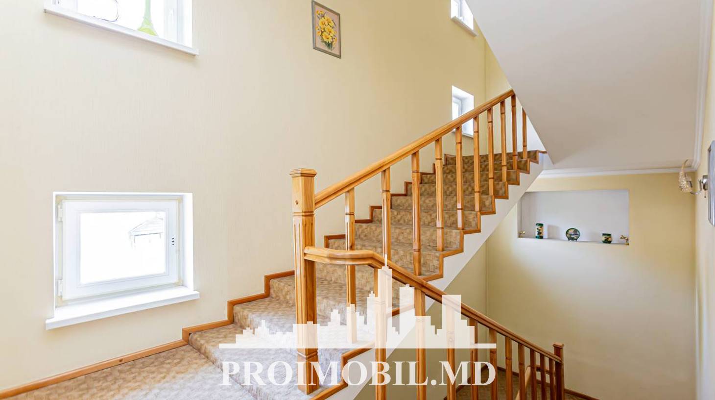 https://images.proimobil.md/ydzlEk9M9ucwFPex9E96ma_3eyzGApXAW4T7ulUkI_s/watermark:0.75:so:0:30:0.39/resize:fill:1460:816:1/gravity:ce/bG9jYWw6Ly8vZXN0YXRlL2xyLzAxNzgyMzY4LWE3ZWEtNDQ4NC05YTQxLWU3M2RhNzZjNzVhMC5qcGVn