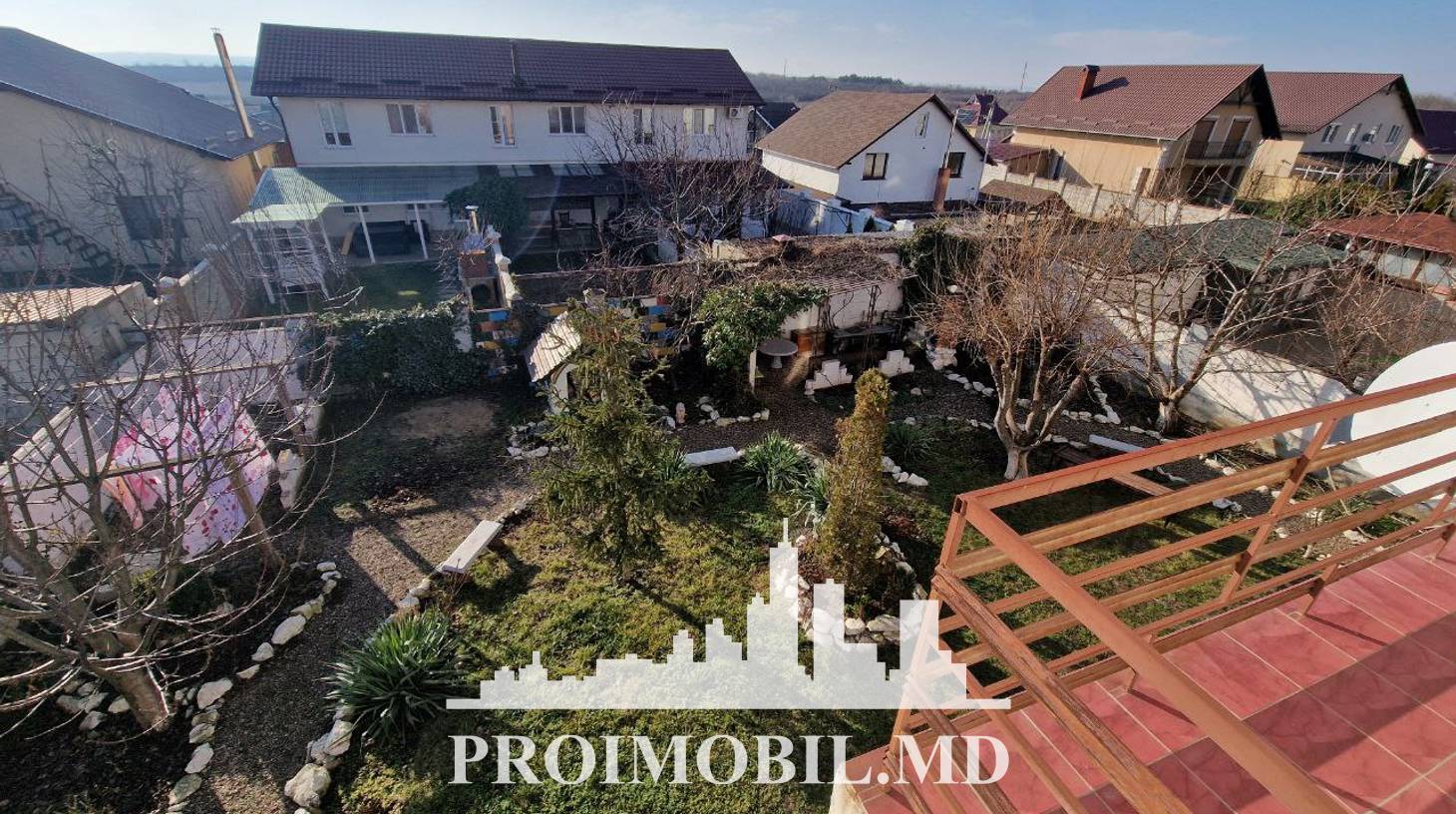 https://images.proimobil.md/yhj21ze2UHqNhyW75g-EFLztB-1W3otx9PciIMc6gSM/watermark:0.75:so:0:30:0.39/resize:fill:1460:816:1/gravity:ce/bG9jYWw6Ly8vZXN0YXRlL2xyL2VmZTMwMGRmLTkwNTEtNDQ3NS04MDkyLTE1Y2RjYjJiNDU5MC5qcGVn