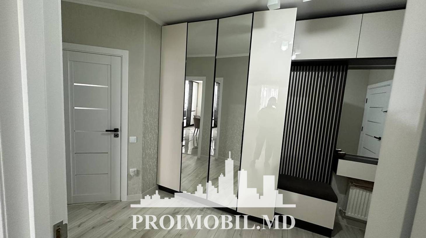 https://images.proimobil.md/yikzOlh5lOMVImgq-652N_Xze4TFMXG82xZeuDL1DQI/watermark:0.75:so:0:30:0.39/resize:fill:1460:816:1/gravity:ce/bG9jYWw6Ly8vZXN0YXRlL2xyLzgxODJlOTAxLTRiMTMtNDM1Yi05YjRiLWU4MGEzNzU0MmU1MC5qcGVn