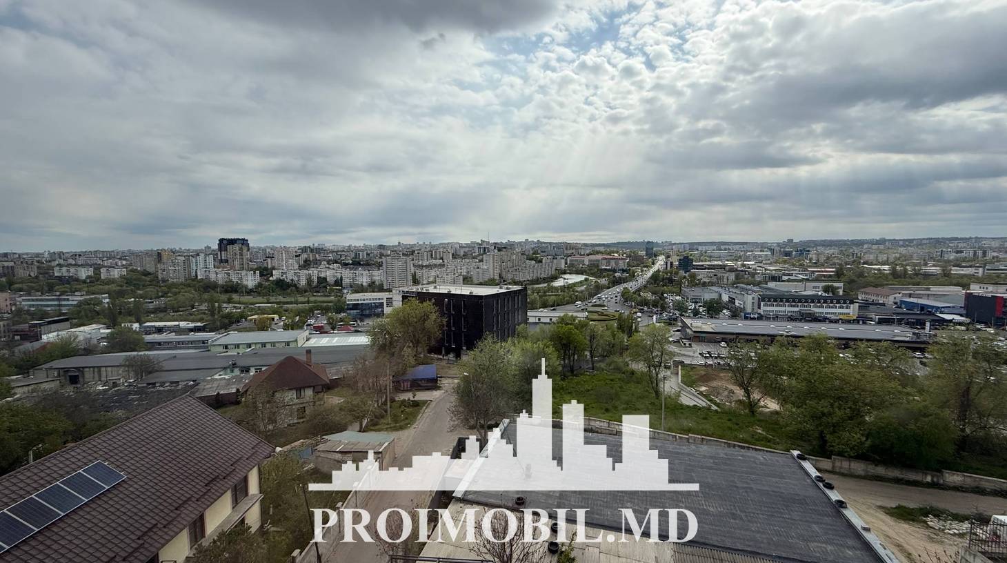 https://images.proimobil.md/ync-1HTkxzC0TRIeC0G0ZZIiDkXC99ANSQ9AY7klLUA/watermark:0.75:so:0:30:0.39/resize:fill:1460:816:1/gravity:ce/bG9jYWw6Ly8vZXN0YXRlL2xyL2I2NzkyNWViLTFmNzQtNGY2Yi05NmM2LTYyMjUwMjQ0NTBkMS5qcGVn