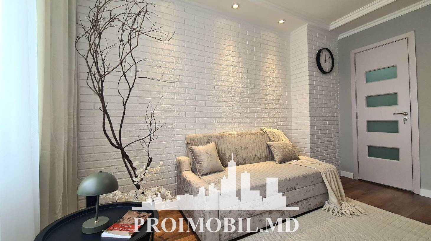 https://images.proimobil.md/yqudeWgh1reBUdj94jg-kGVPGwB-5YEK9yNpBM4Z_F4/watermark:0.75:so:0:30:0.39/resize:fill:1460:816:1/gravity:ce/bG9jYWw6Ly8vZXN0YXRlL2xyL2IwZWEzZGMxLTkwODUtNDAxMy1iOGNhLWJmNGM0ZThmMjliMS5qcGVn