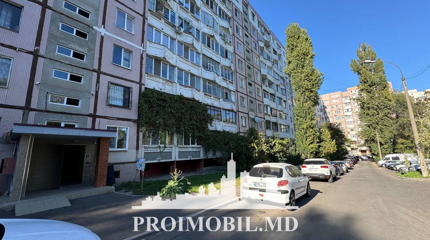 https://images.proimobil.md/ytH5J6oSI3Lh-QeF6Vuj0GUhe-UIixy0_7nj3D9itLM/watermark:0.75:so:0:30:0.39/resize:fill:1460:816:1/gravity:ce/bG9jYWw6Ly8vZXN0YXRlL2xyL2E3ODBhMGZhLTJkYWMtNDFhZC1iNTVjLTkwNzQxODk2ODNmNi5qcGVn